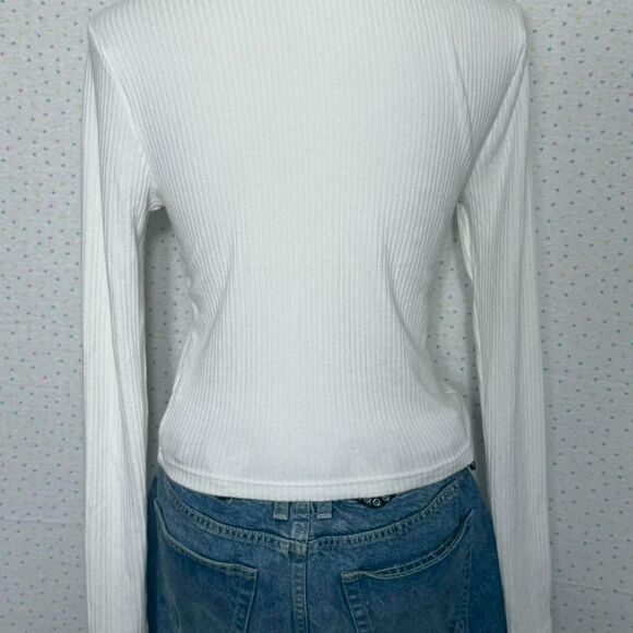 Sanrio Women's White Shirt - Picture 3 of 4